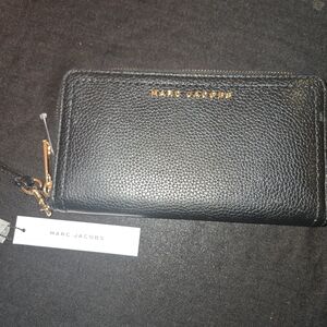 Marc Jacobs Black Text on White Tag